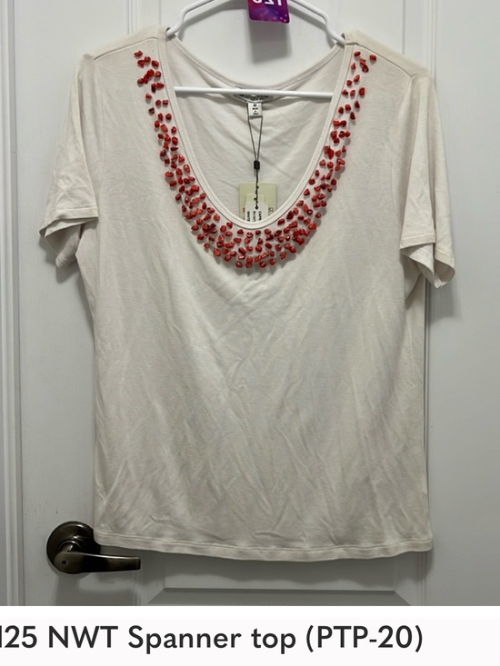 SPANNER Tops - SPANNER Cream Short-Sleeve Scoop Neck Top with Coral Bead Trim NWT $119